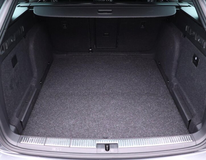 Škoda Superb Kombi 2,0 l 147 kw