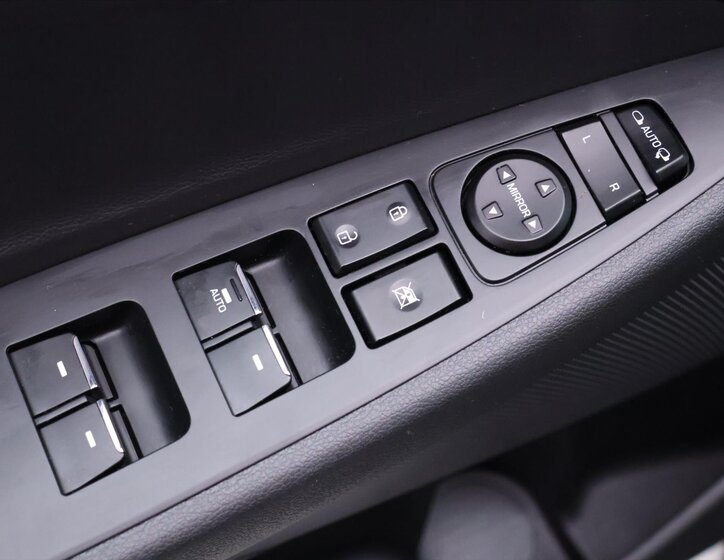 Hyundai Tucson SUV 2,0 l 136 kw