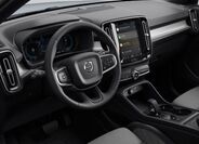 Volvo XC40 8