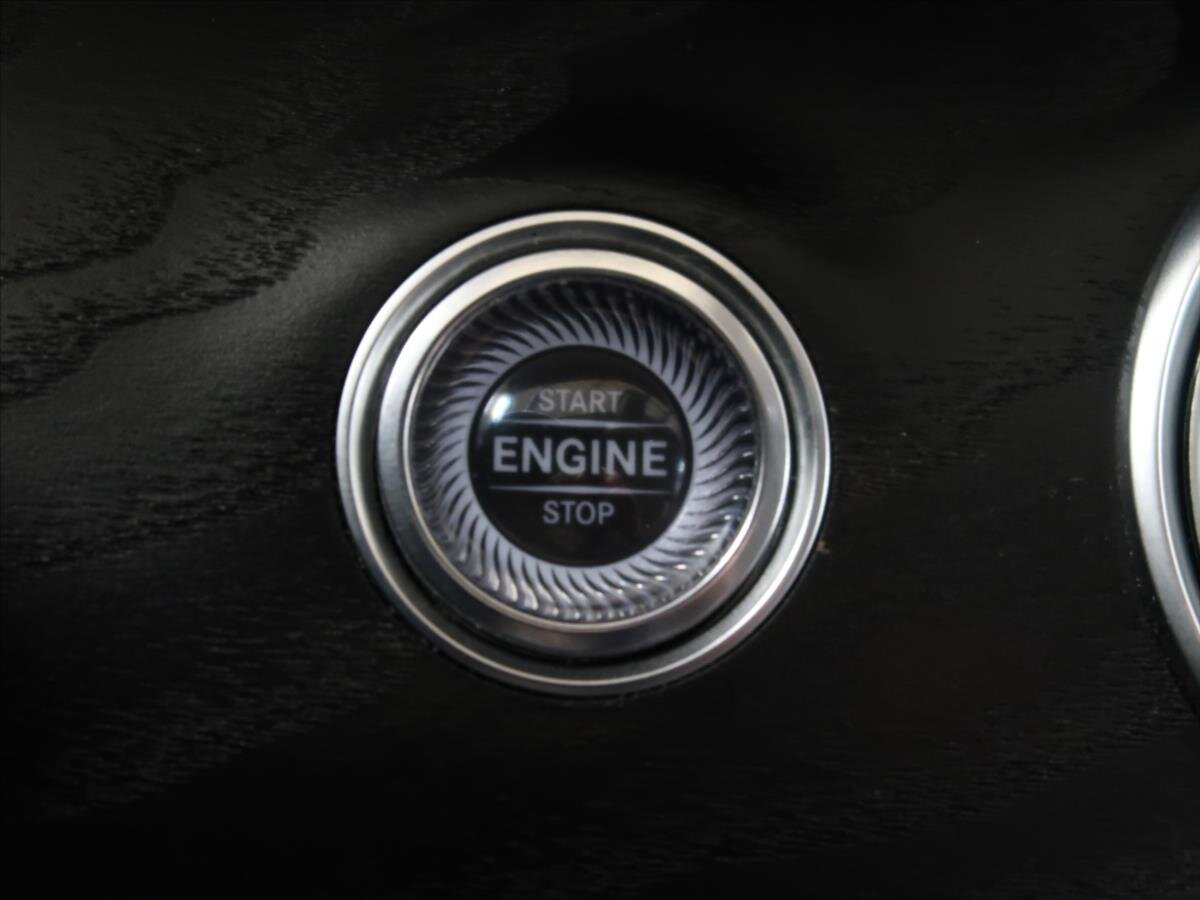 Mercedes-Benz Třídy E Kombi 2,0 l 135 kw