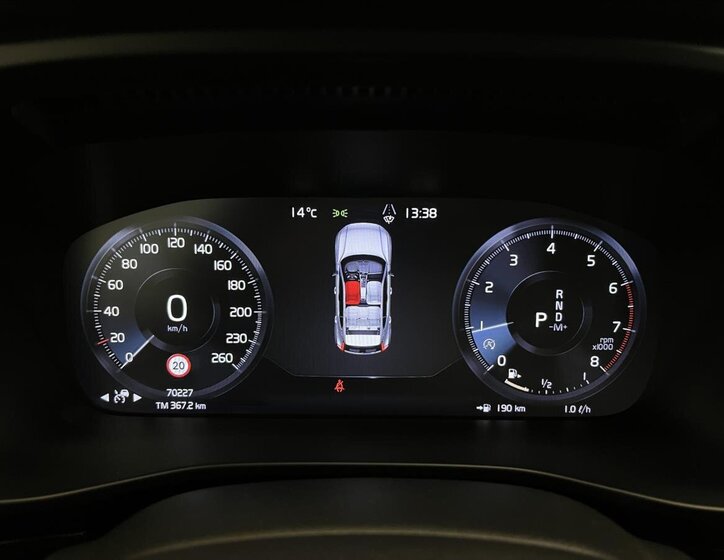 Volvo XC40 SUV / Terénní 1,5 l 120 kw