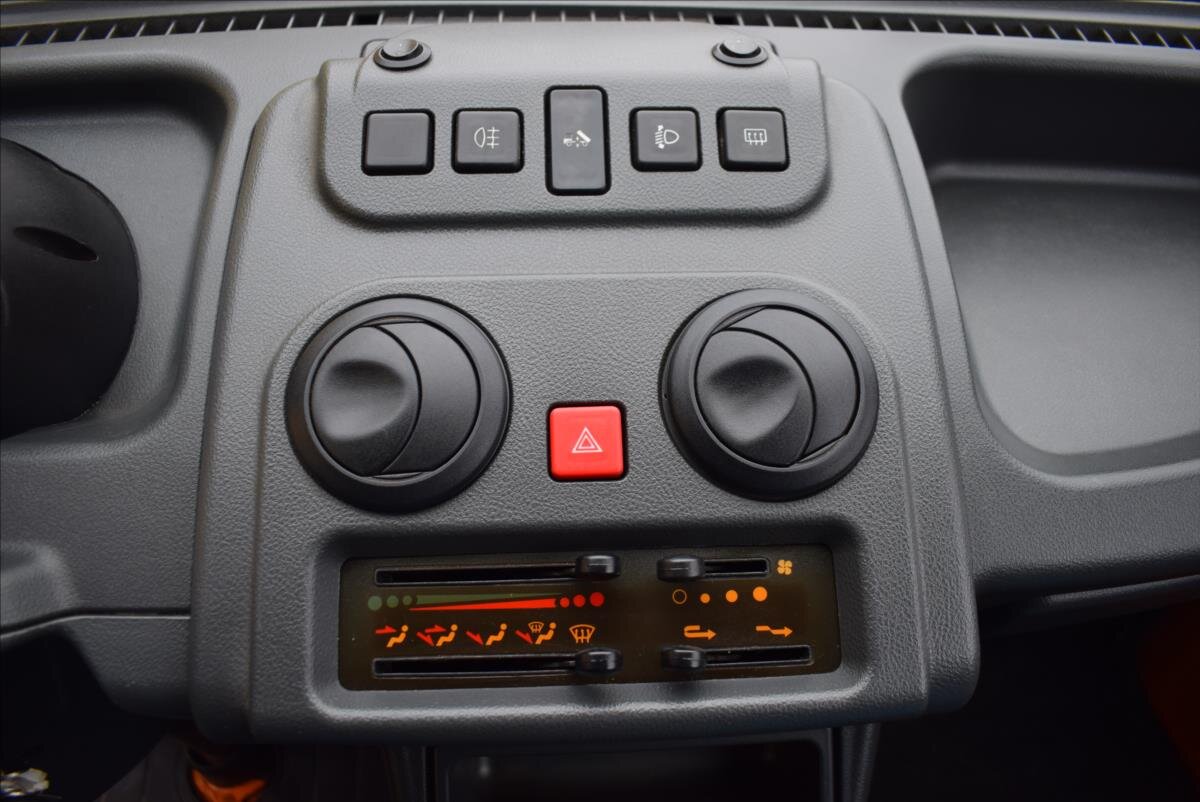 Piaggio Porter Sklápěč 1,3 l 52 kw