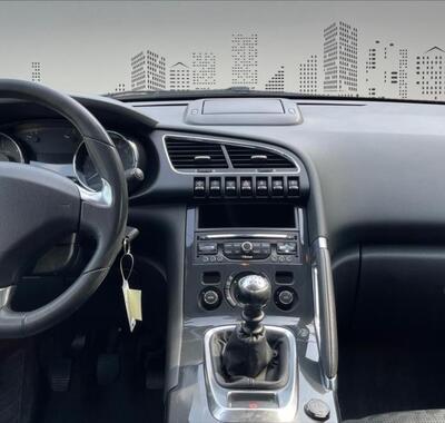 Peugeot 3008 5
