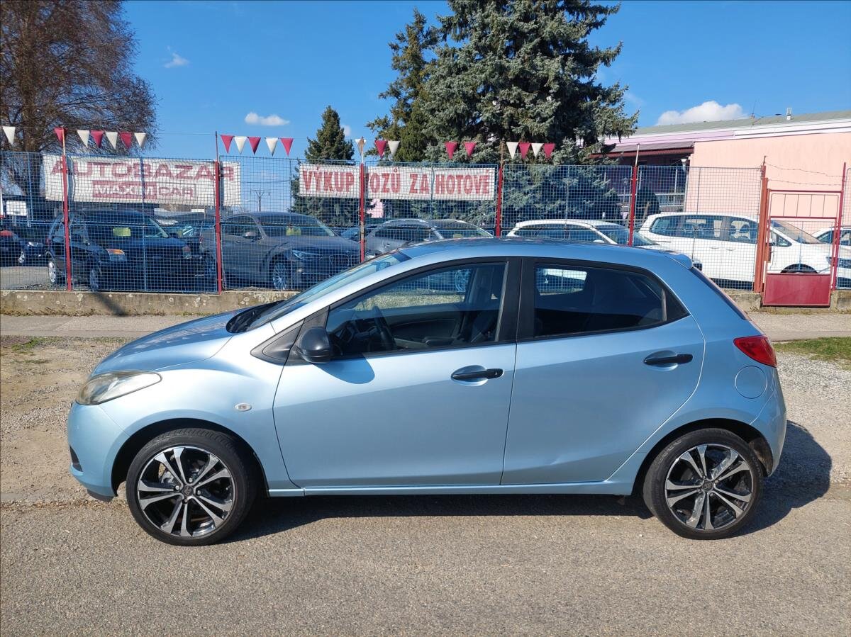 Mazda 2 Hatchback 1,3 l 855 kw
