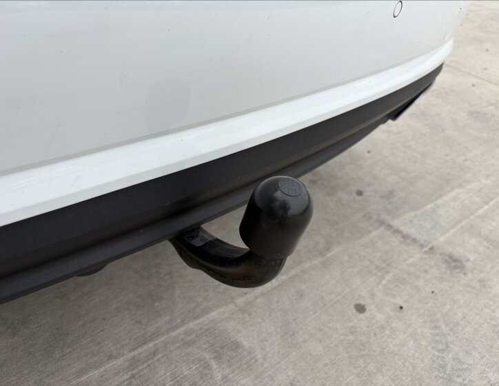 Audi A6 Sedan / Limuzína 3,0 l 160 kw