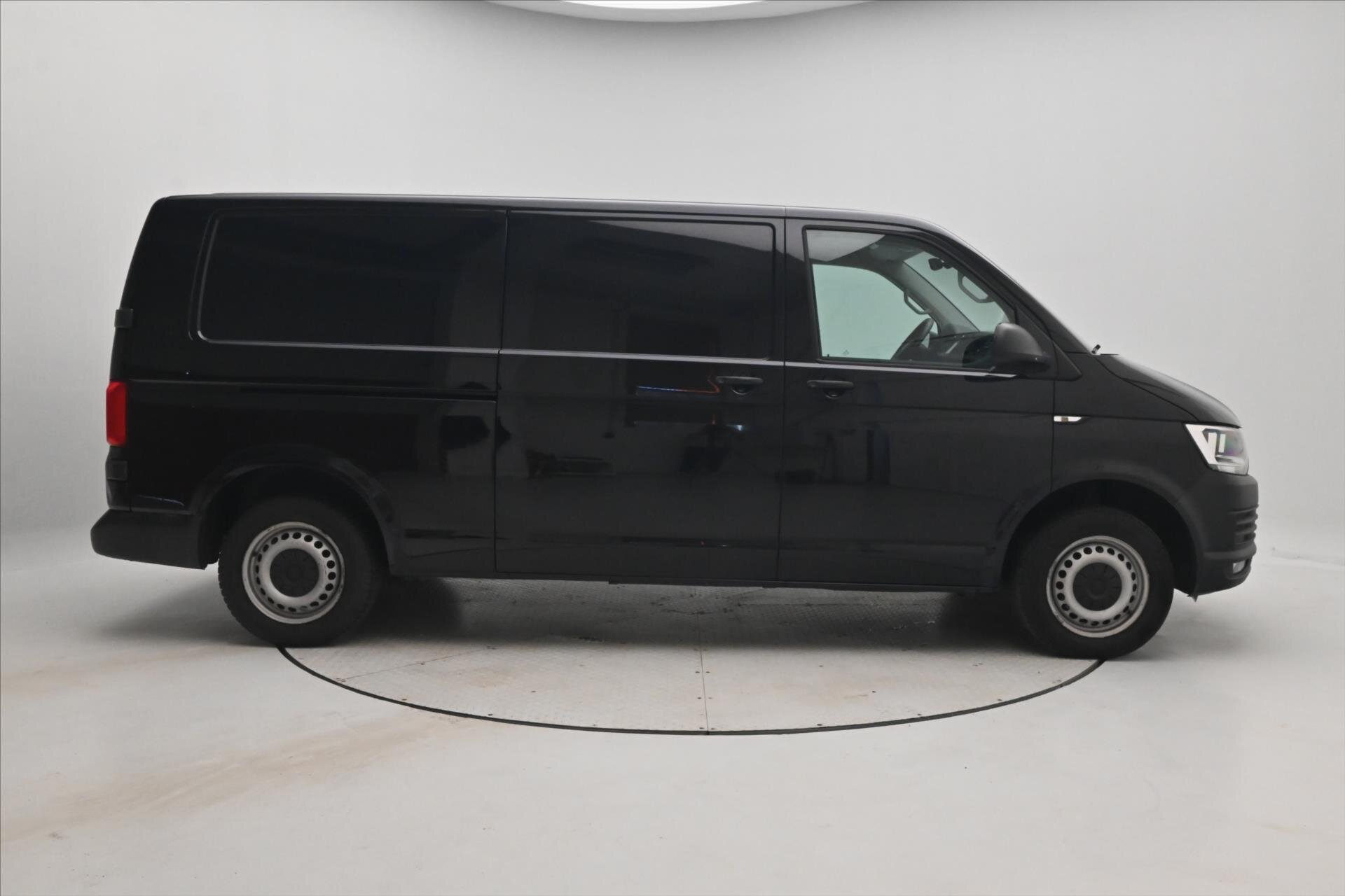 Volkswagen Transporter Skříň 2,0 l 75 kw