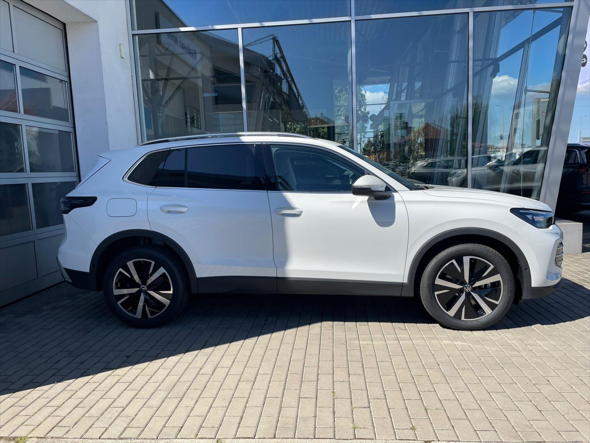 Volkswagen Tiguan SUV / Terénní 2,0 l 110 kw