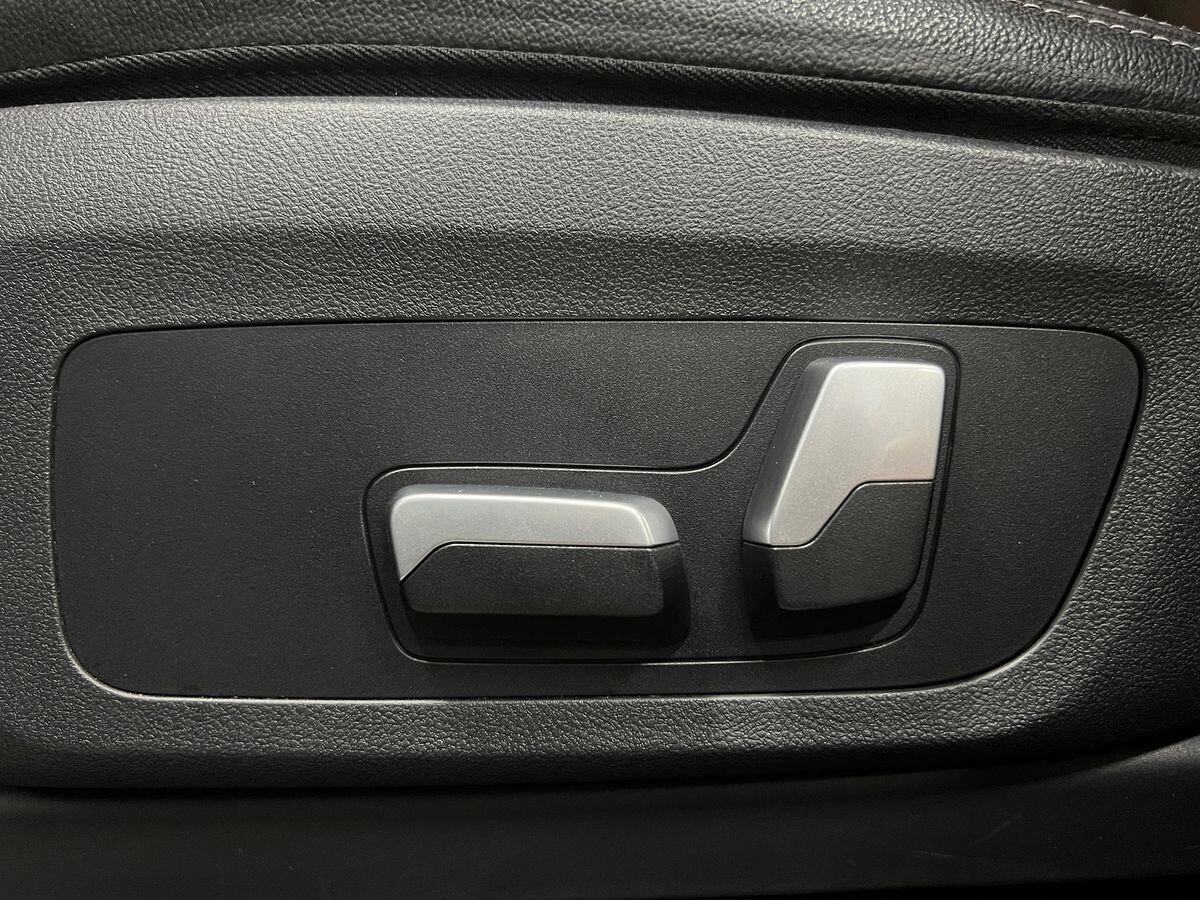 BMW X3 SUV / Terénní 2,0 l 140 kw