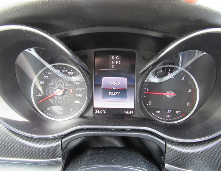 Mercedes-Benz Třídy V 13