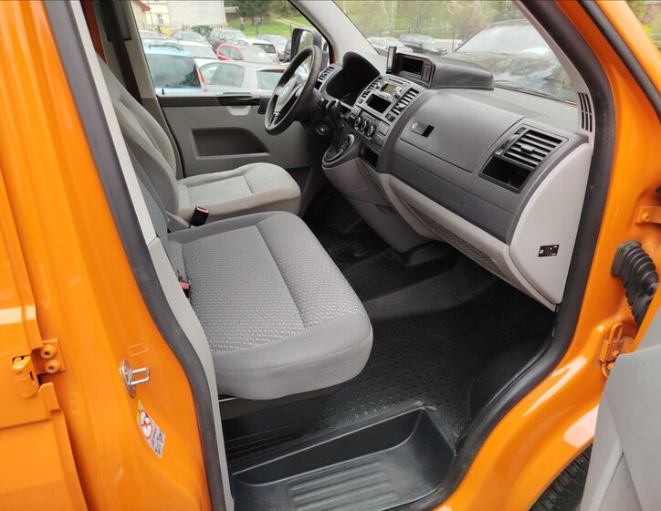 Volkswagen Transporter Valník 2,0 l 103 kw