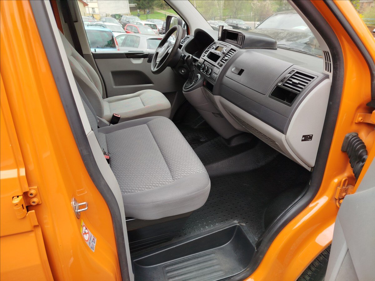 Volkswagen Transporter Valník 2,0 l 103 kw