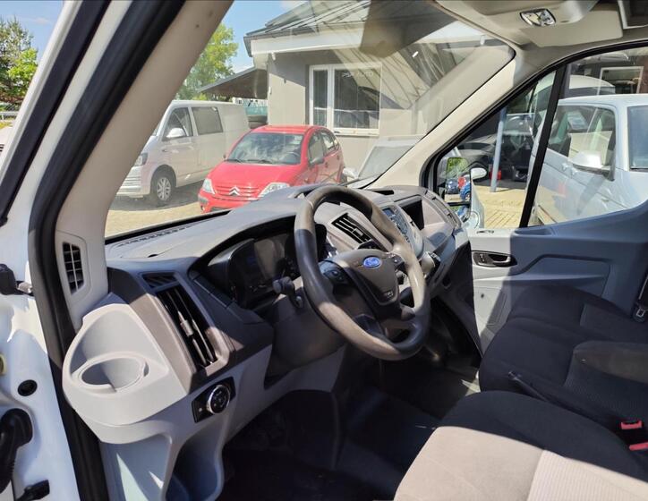 Ford Transit 11