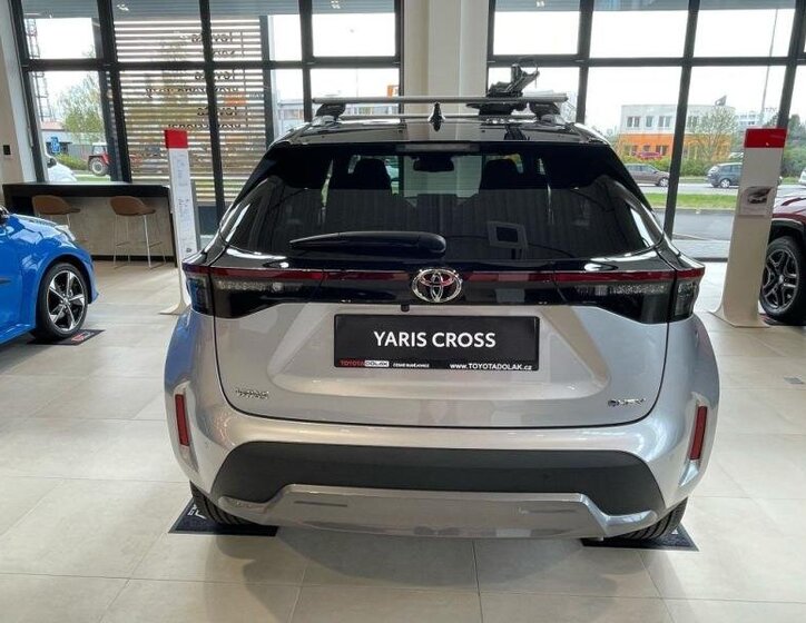 Toyota Yaris Cross SUV 1,5 l 68 kw