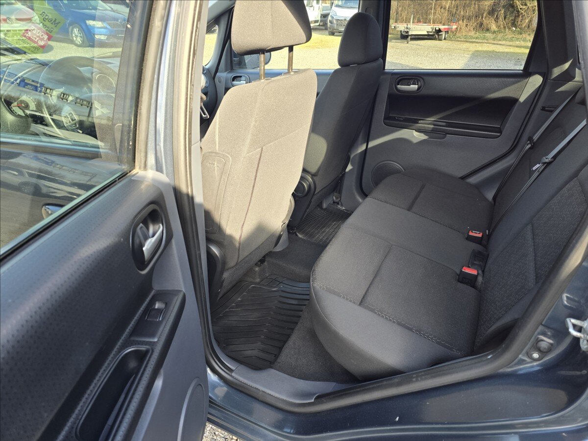 Mitsubishi Colt Hatchback 1,1 l 55 kw