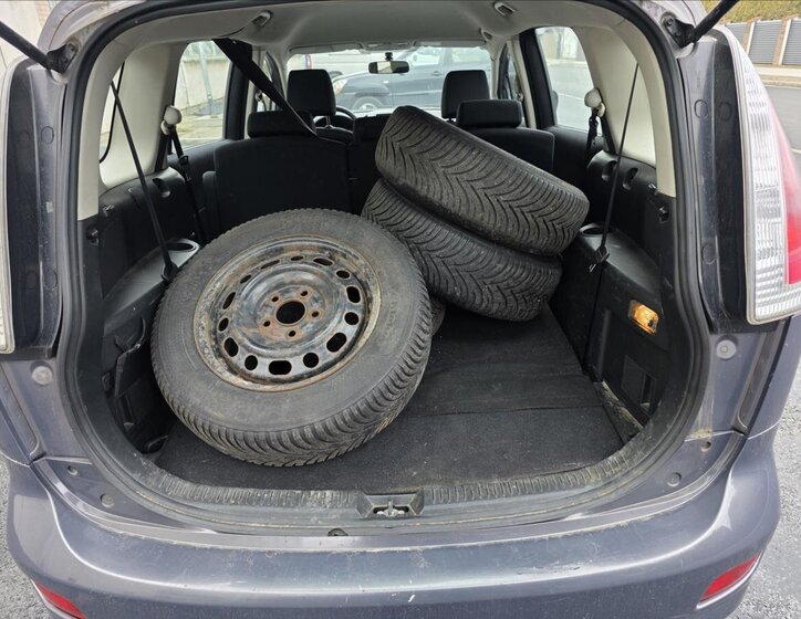 Mazda 5 Kombi 2,0 l 81 kw