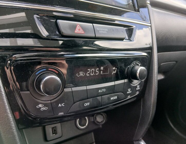Suzuki Vitara SUV / Terénní 1,4 l 95 kw