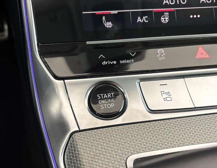 Audi A6 Allroad Kombi 3,0 l 253 kw