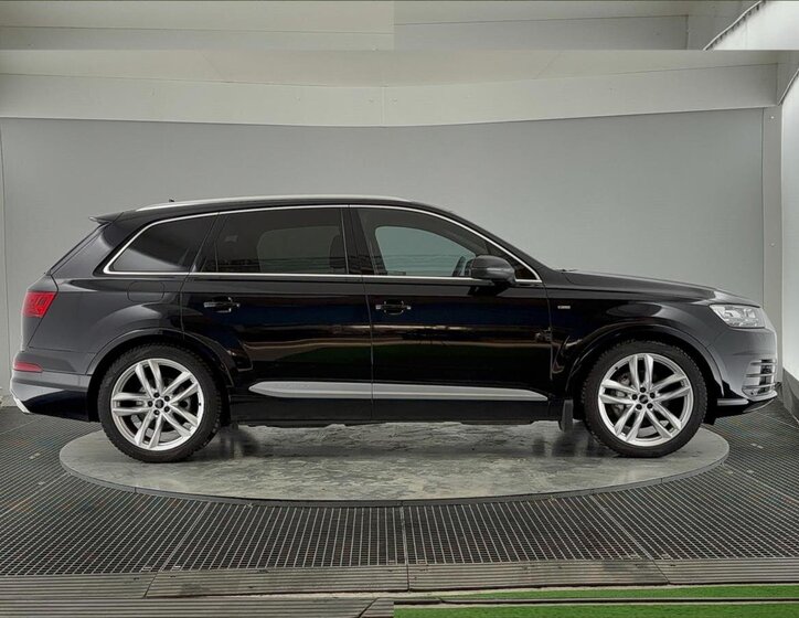 Audi Q7 SUV / Terénní 3,0 l 200 kw