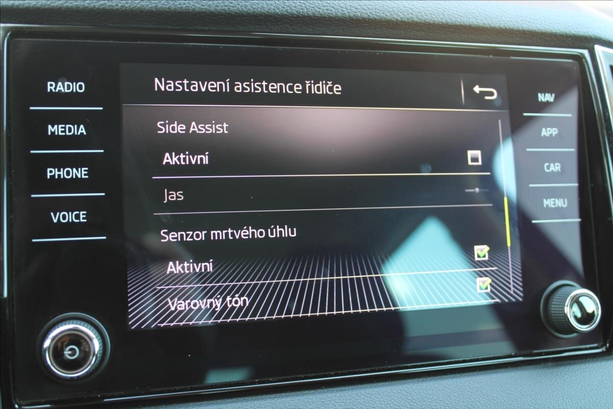 Škoda Karoq SUV / Terénní 1,5 l 110 kw