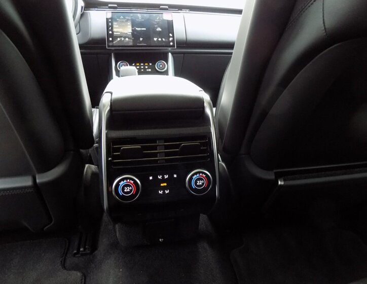 Land Rover Range Rover SUV 4,4 l 390 kw