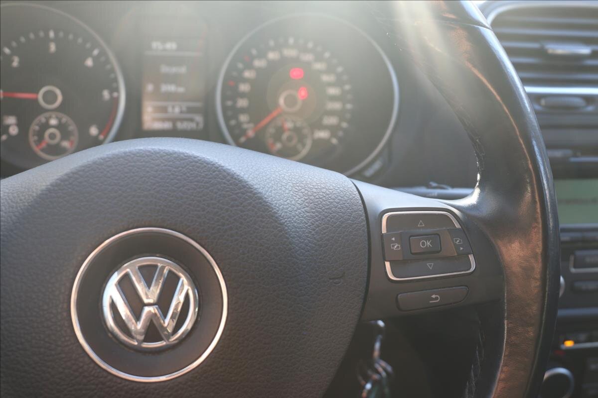 Volkswagen Golf Kombi 1,6 l 77 kw