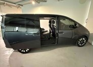 Hyundai Staria 9
