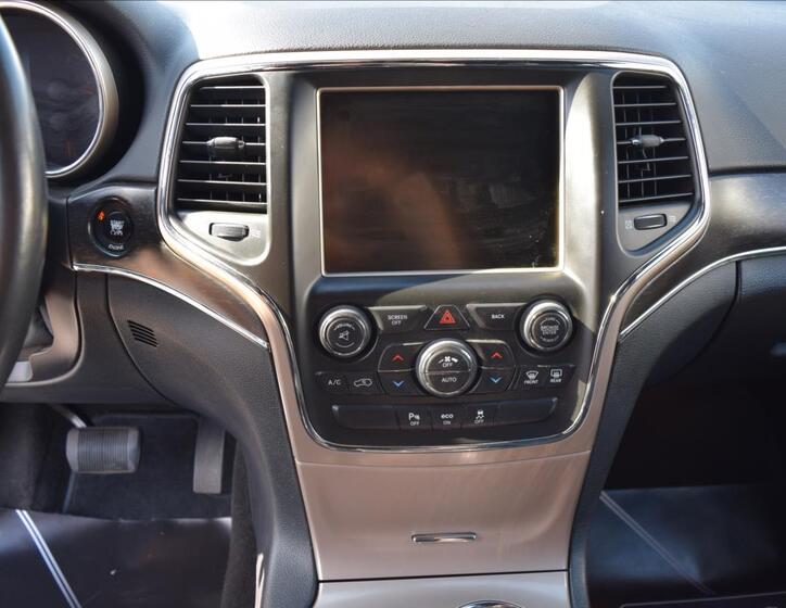 Jeep Grand Cherokee 38