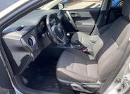 Toyota Auris 17