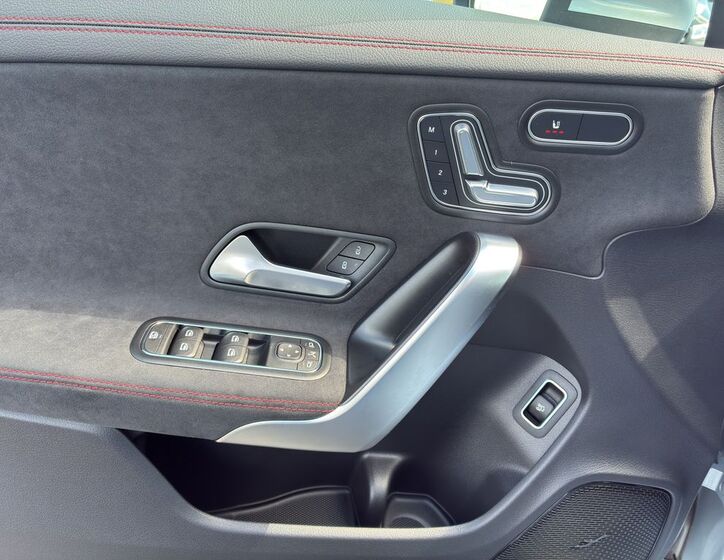 Mercedes-Benz CLA 24