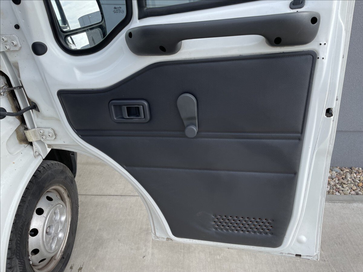 Peugeot Ostatní Ostatní 2,8 l 93 kw