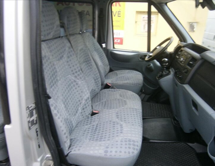 Ford Transit Kombi 2,2 l 92 kw