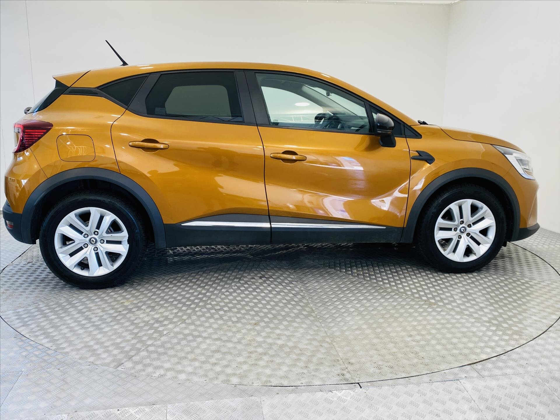 Renault Captur Hatchback 999,0 74 kw