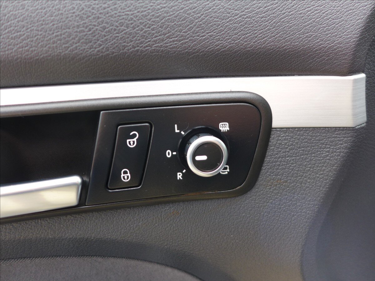 Volkswagen Touran Kombi 1,4 l 103 kw