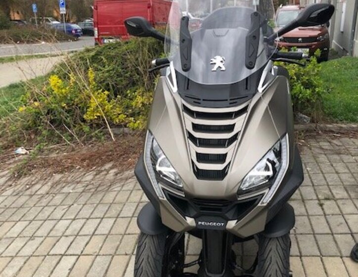 Peugeot Ostatní Kabriolet 400,0 26 kw