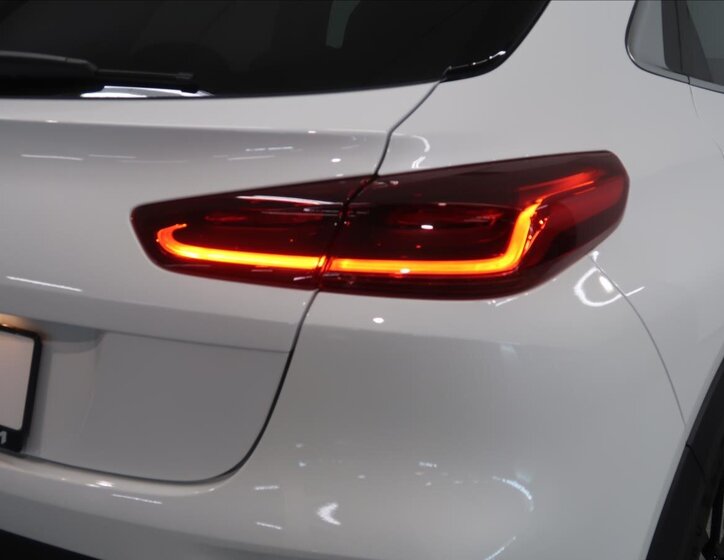 KIA XCeed CUV / Crossover 1,5 l 103 kw