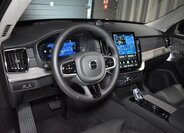 Volvo XC90 SUV / Terénní 2,0 l 228 kw
