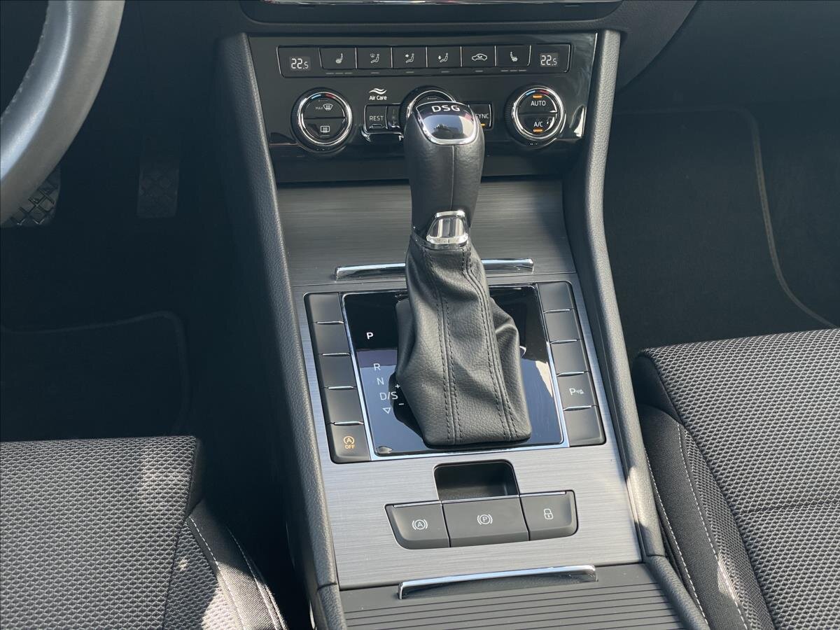 Škoda Superb Liftback 1,5 l 110 kw