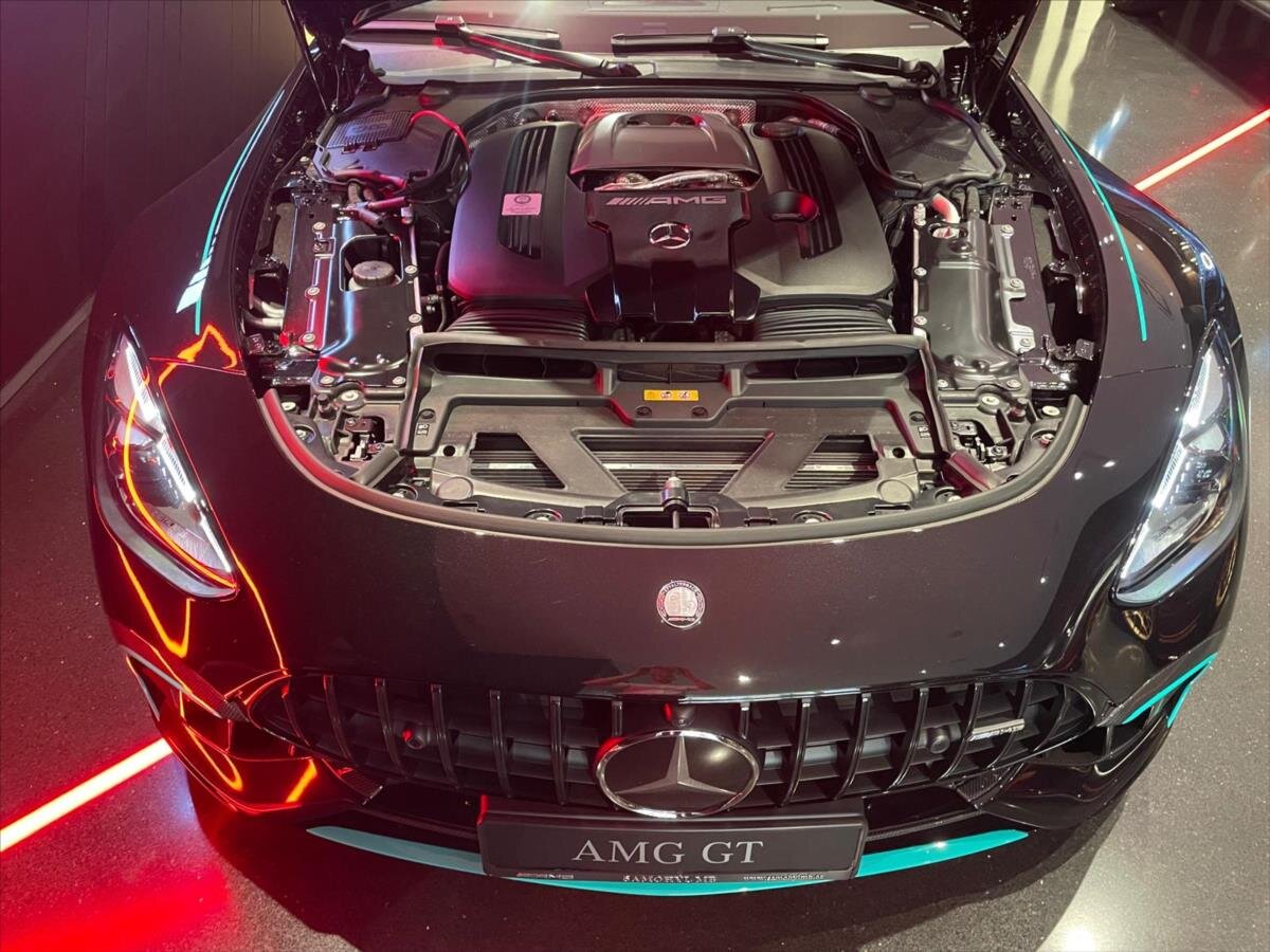 Mercedes-Benz AMG GT Kupé 4,0 l 450 kw