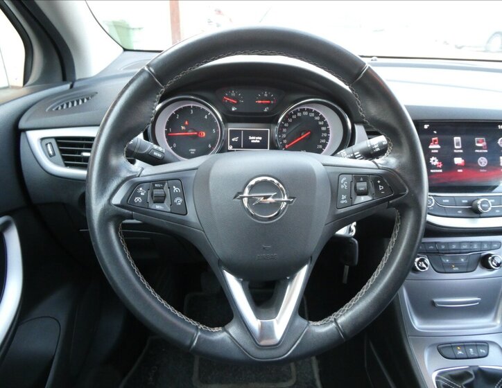 Opel Astra Hatchback 1,6 l 81 kw