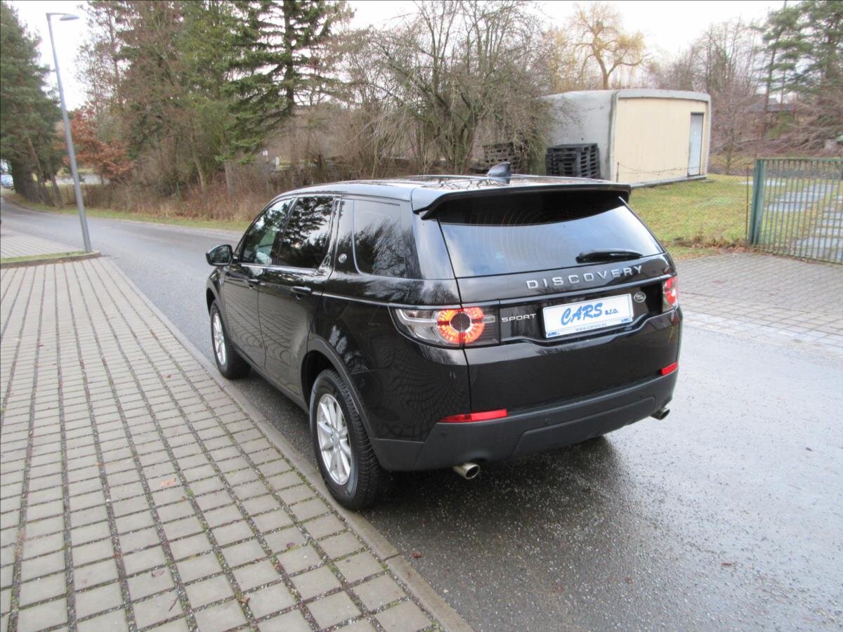 Land Rover Discovery Sport SUV 2,0 l 110 kw