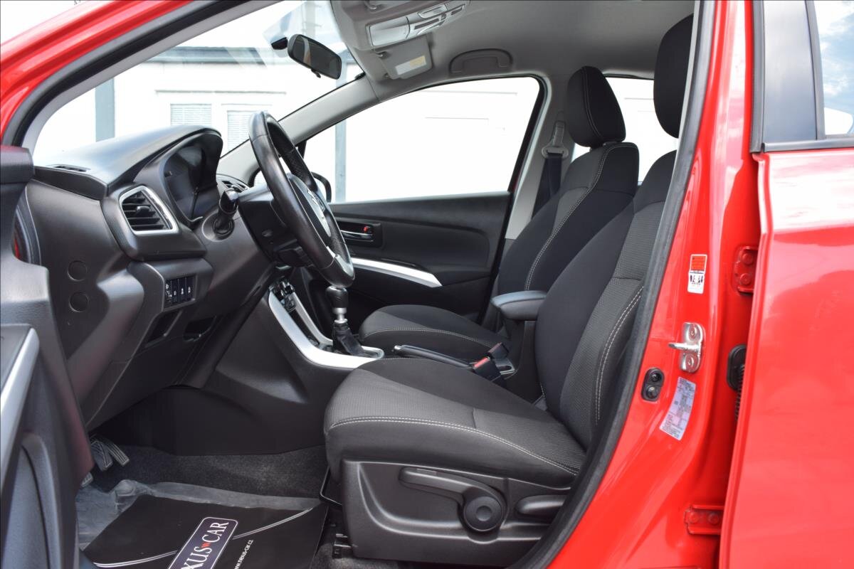 Suzuki SX4 S-Cross Hatchback 1,6 l 88 kw