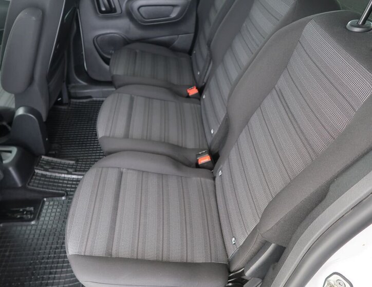 Opel Combo MPV 1,5 l 96 kw