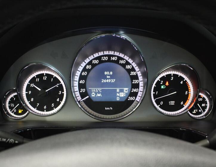 Mercedes-Benz Třídy E 23