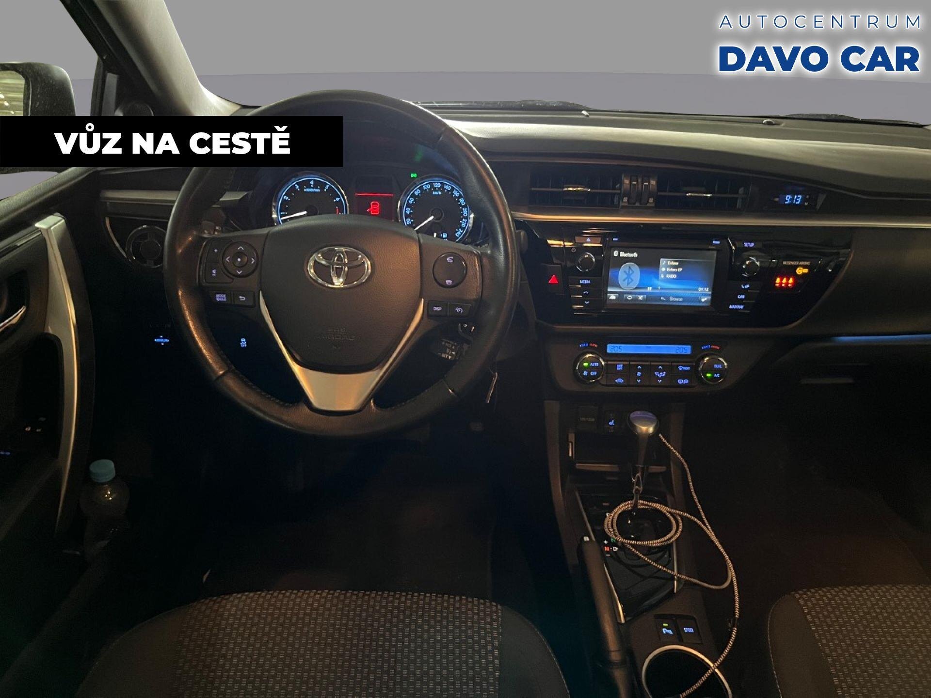 Toyota Corolla Sedan / Limuzína 1,6 l 97 kw