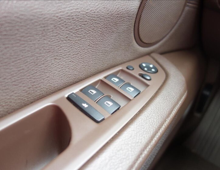 BMW X5 SUV / Terénní 3,0 l 225 kw