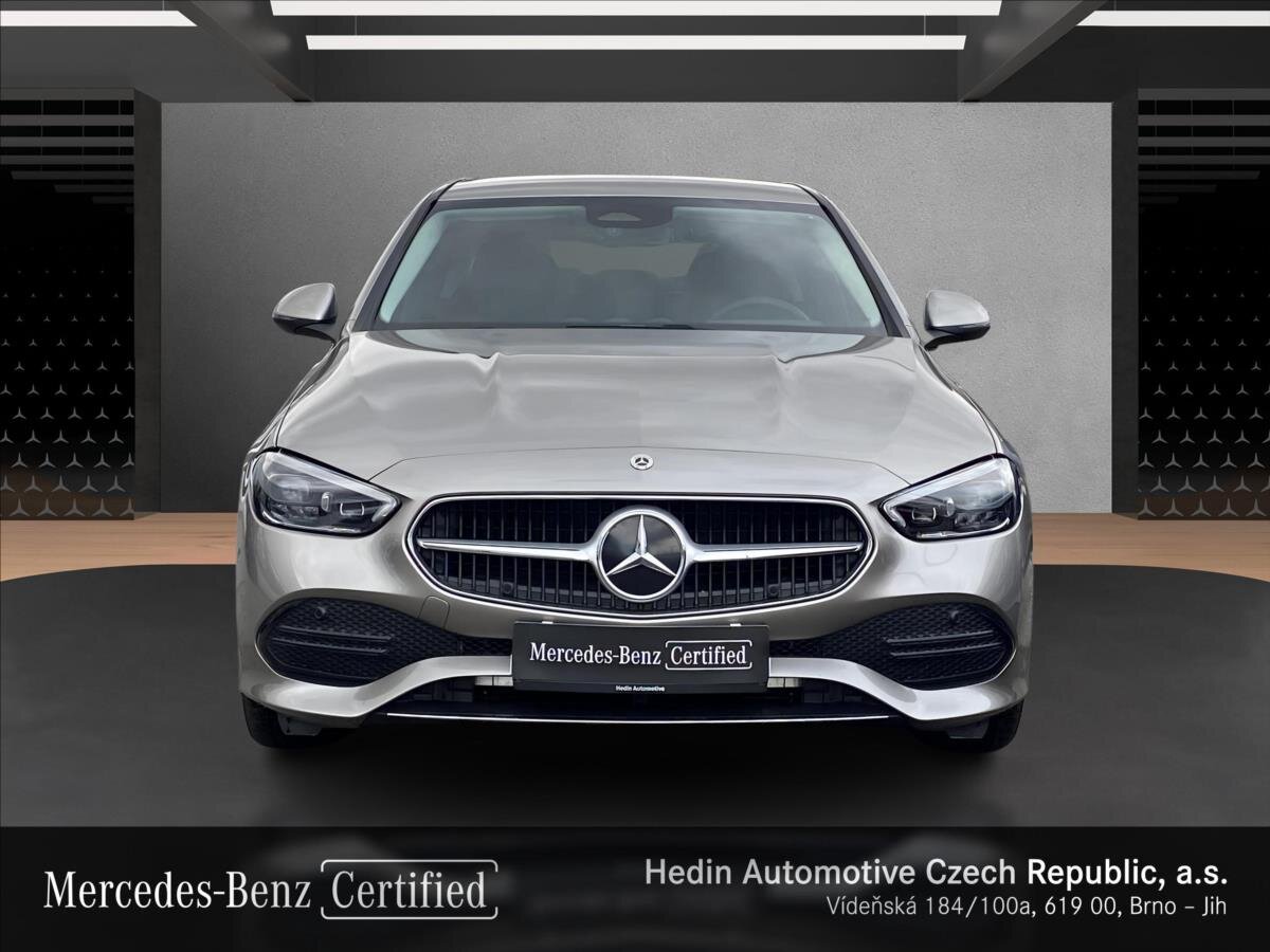 Mercedes-Benz Třídy C Sedan 1,5 l 150 kw