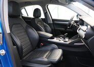 Alfa Romeo Stelvio 26