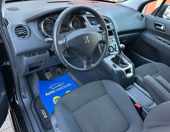 Peugeot 5008 9