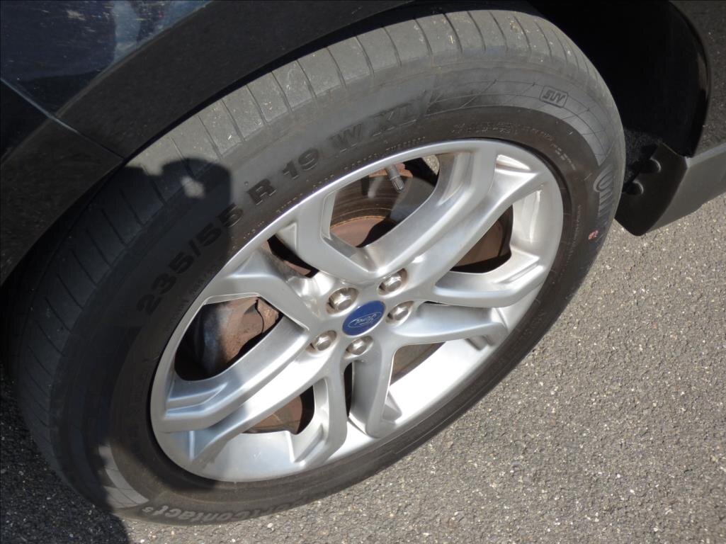 Ford Edge SUV / Terénní 2,0 l 132 kw