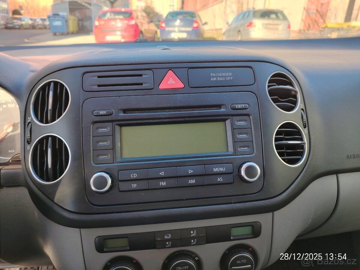 Volkswagen Golf Sedan 0,0 77 kw